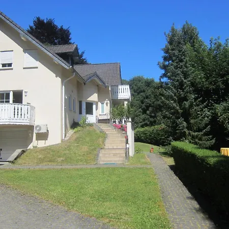 Konukevi Gaestehaus Am Ahr-radweg Antweiler