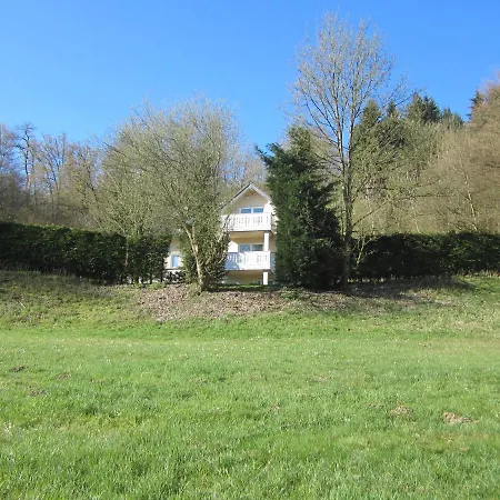 Gaestehaus Am Ahr-radweg ゲストハウス Antweiler