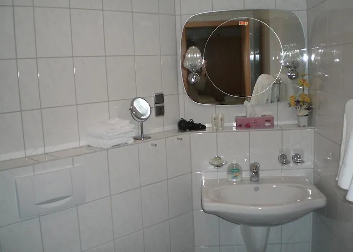 Gaestehaus Am Ahr-radweg بيت ضيافة 3*