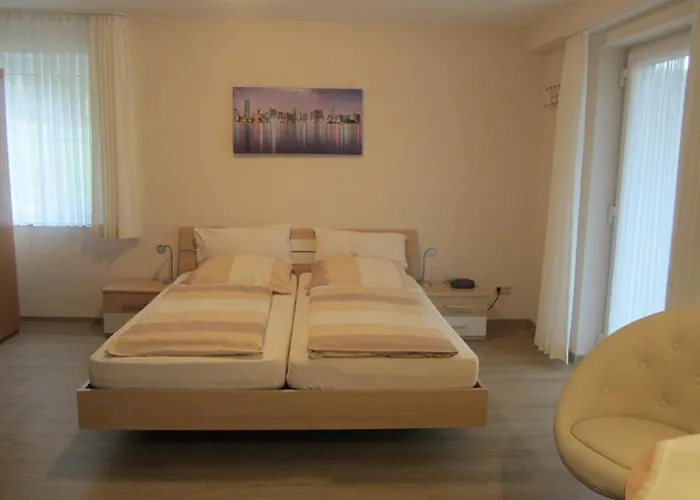 Gaestehaus Am Ahr-radweg بيت ضيافة 3*